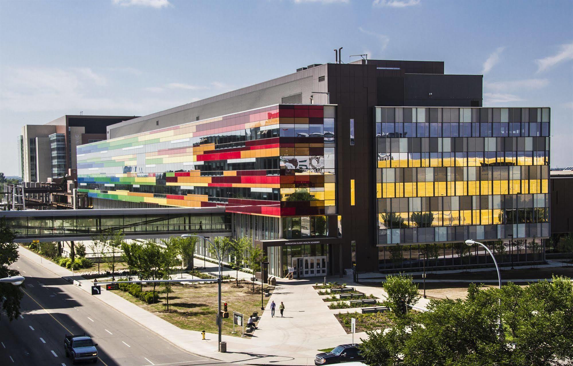 University Of Alberta - Hotel Edmonton Exterior foto